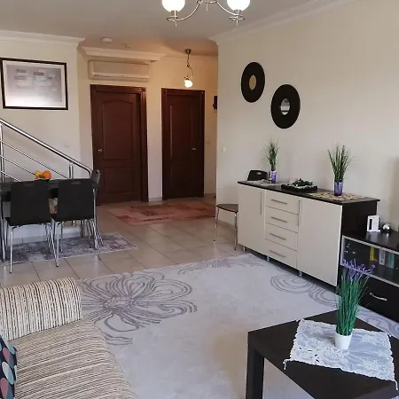 Duplex In 206 Sq Meters Aptm Of 3 Bdr 2 Bathroom Jakuzzi Terrace Big Pool شقة *