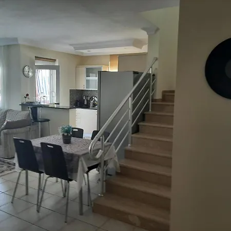 Duplex In 206 Sq Meters Aptm Of 3 Bdr 2 Bathroom Jakuzzi Terrace Big Pool 公寓