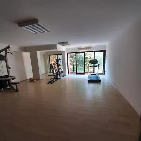 Duplex In 206 Sq Meters Aptm Of 3 Bdr 2 Bathroom Jakuzzi Terrace Big Pool *