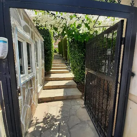 Duplex In 206 Sq Meters Aptm Of 3 Bdr 2 Bathroom Jakuzzi Terrace Big Pool 公寓
